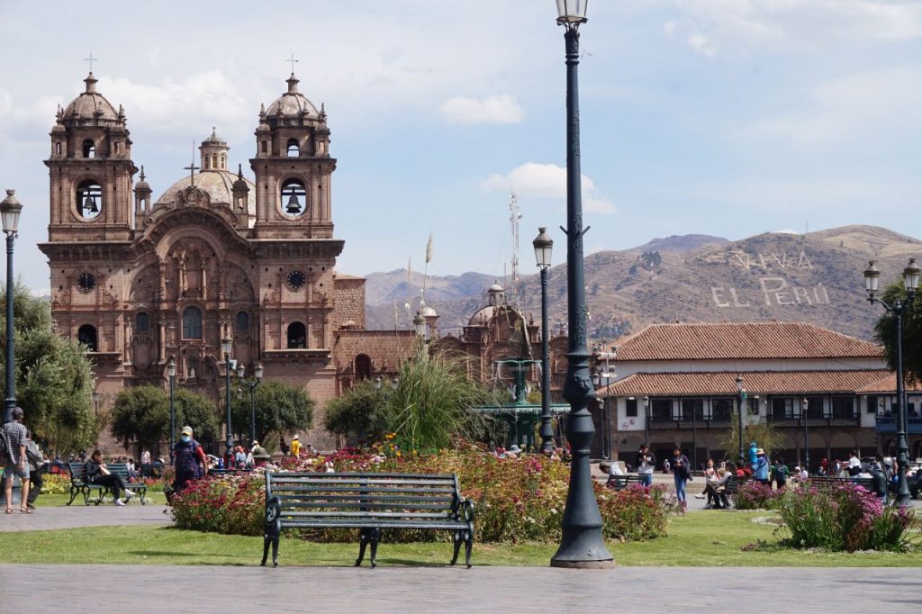 Kościół La Compania - Plaza de Armas