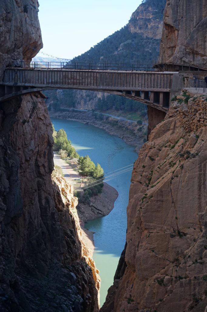 Zapierające dech w piersiach widoki z Caminito del Rey w Andaluzji